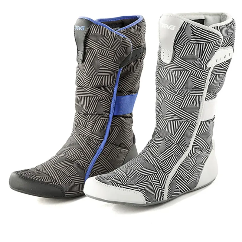 teva snow boots